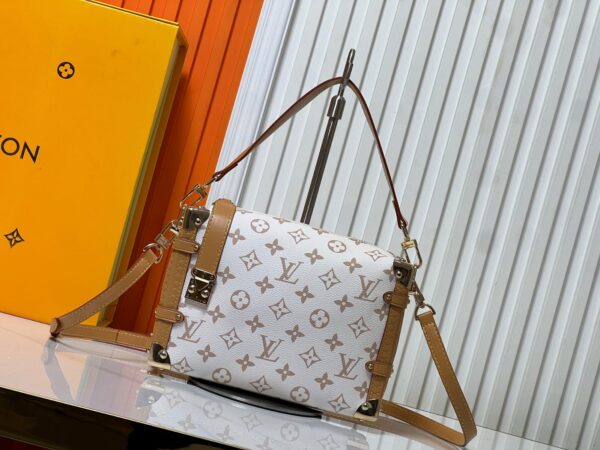 Trunk_Bag_Monogram