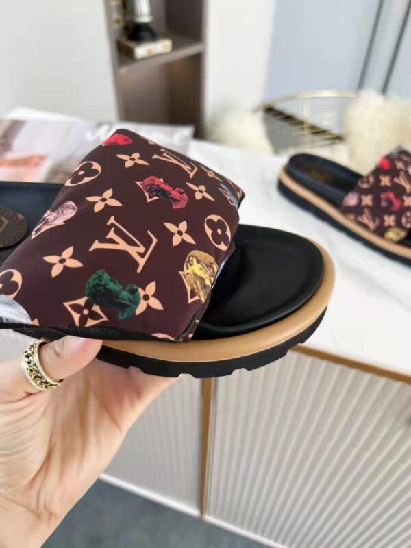 Louis Vuitton Monogram Slippers Soft Comfortable Summer Style - Image 5