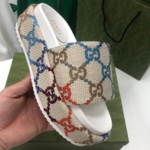 Gucci_slippers