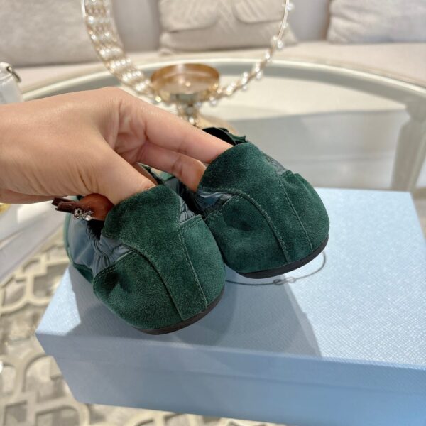 Prada_slippers